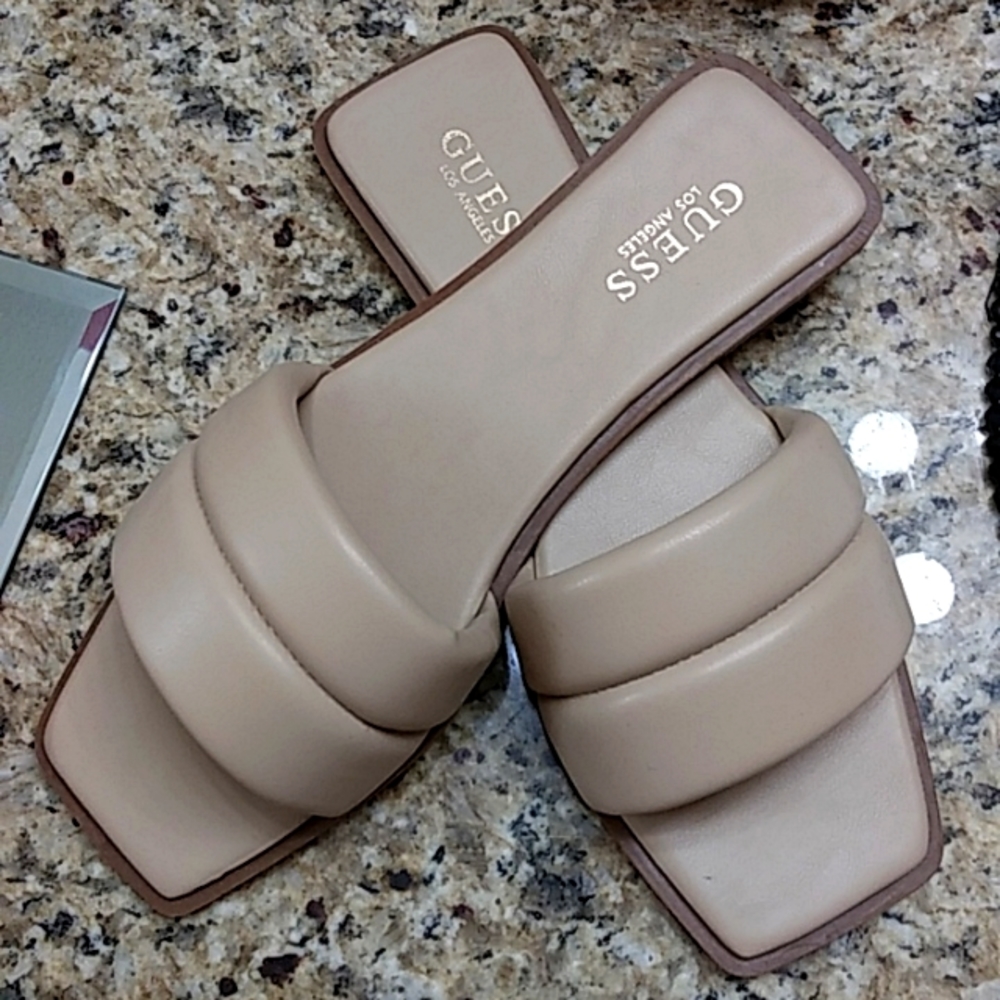 GUESS Women's Corinne Shoes. Size 10. Color Tan. Extraordinary Design